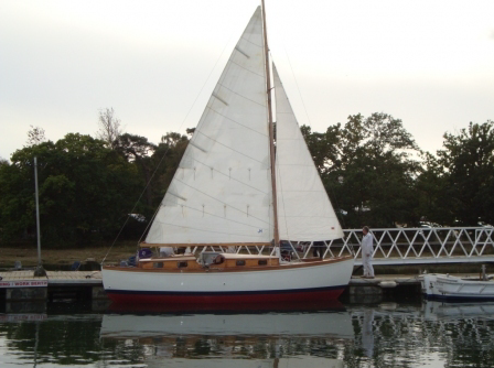 Lilani with sails hoisted